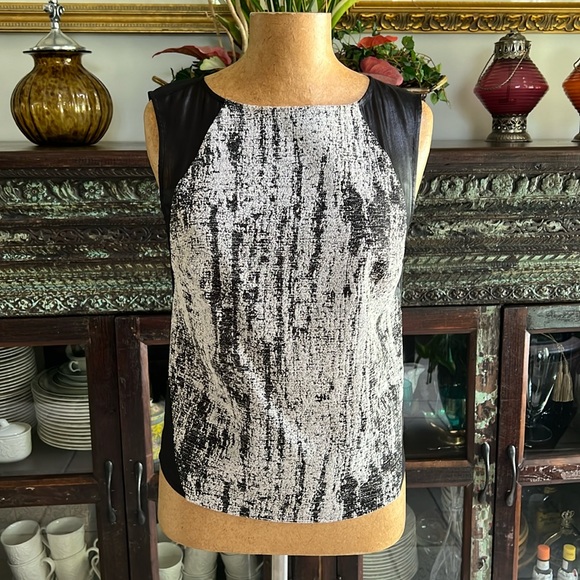 Trouve Tops - TROUVÉ Textured Top